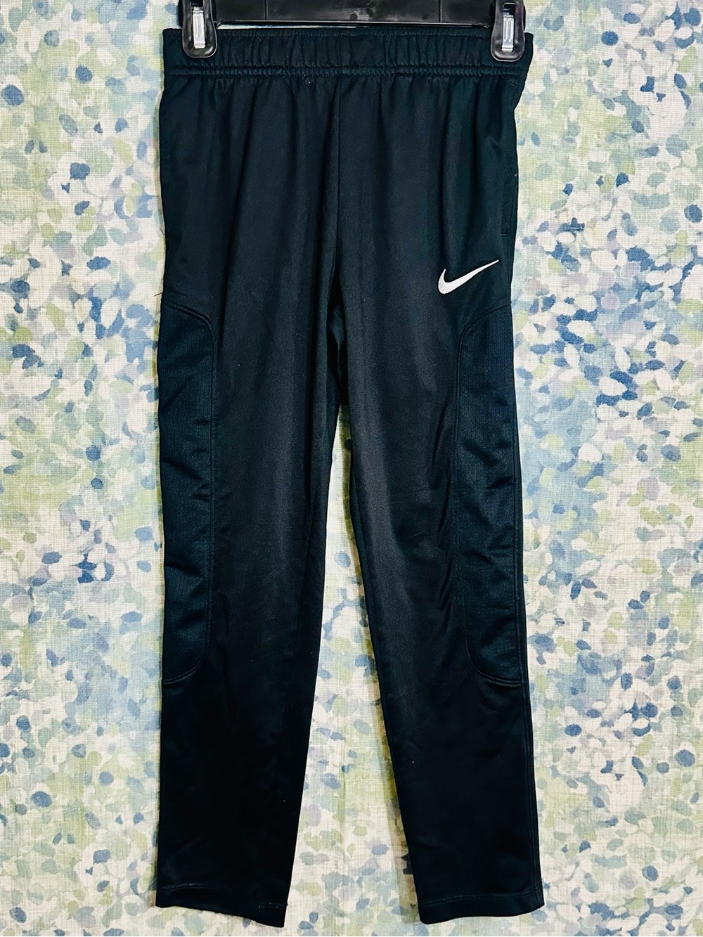 Nike Dri-FIT Youth Soccer Training Pants Black Tapered Athletic Joggers Medium